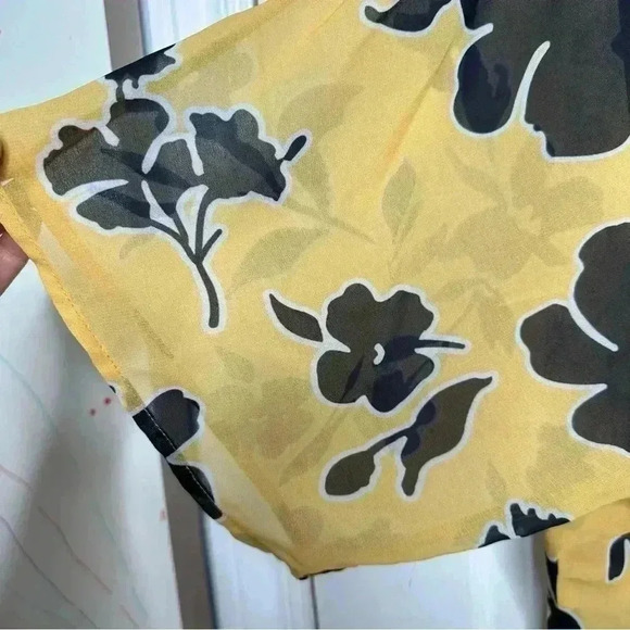 Kimono Sheer  Floral Yellow & Black Size MED/L - Picture 5 of 16